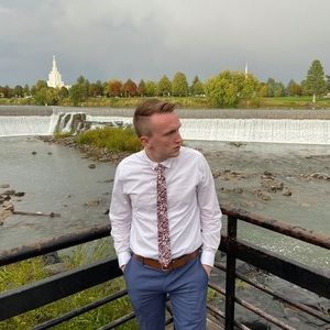 Meet your Posher, Christopher